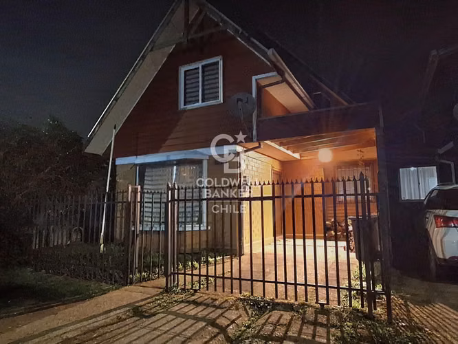 Amplia Casa de 2 pisos en Mirasur