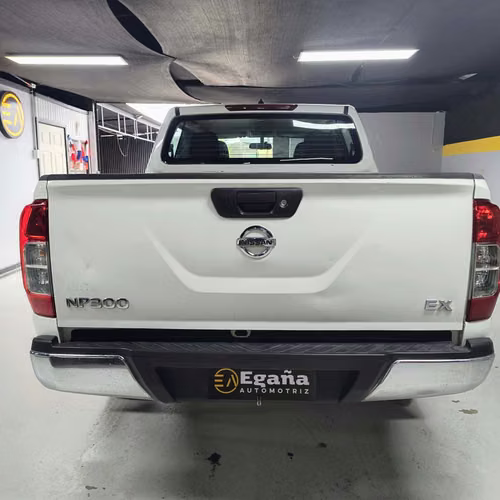 NISSAN NP300 2018