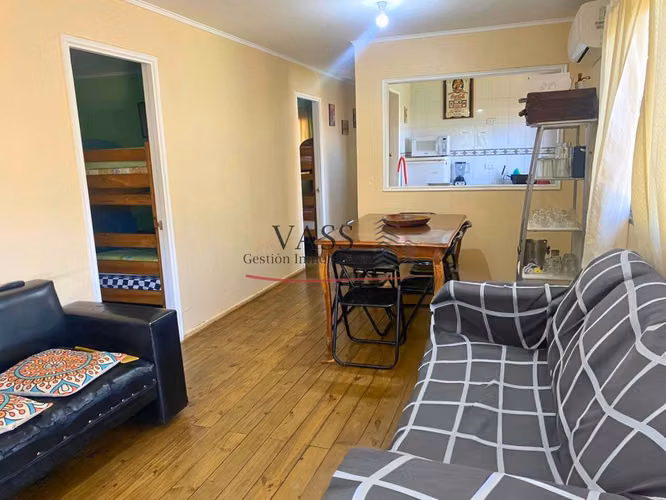 VASS vende casa con cabañas 9D 7B en Av. Granizo. Olmué