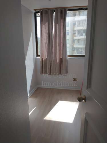 Departamento cómodo, a 10 min al centro de Valparaíso, fácil acceso - Imagen 9