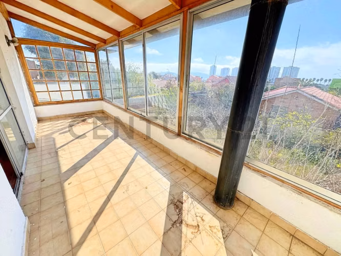 Se vende casa con potencial comercial en Peñuelas