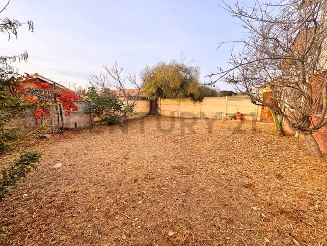 Se vende casa con potencial comercial en Peñuelas