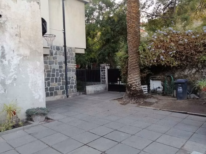 Casa excluisiva en Antonia Lopez de Bello. (120507)