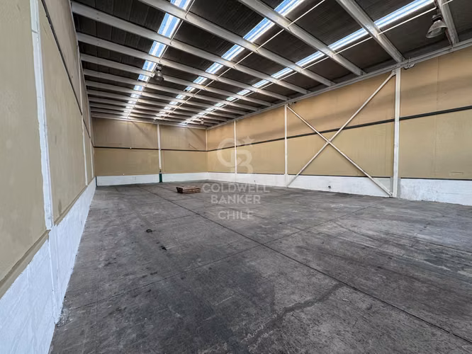 Bodega | Quilicura | Gran Conectividad y Seguridad