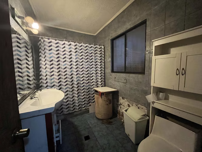 VENTA DE CASA DE DOS PISOS EN PEÑALOLEN  300 MTS. 5D 3B
