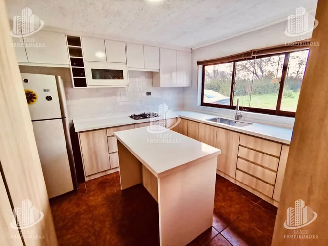 AMPLIA CASA EN PARCELA EN VENTA (LINARES) APTA PARA HIPOTECARIO