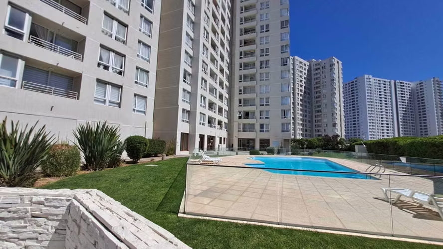 Departamento al costado del Enjoy (120908)