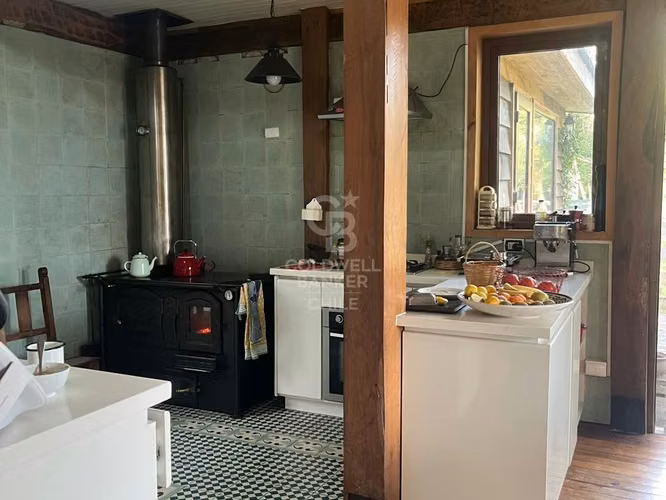 Encantadora Casa de Madera Nativa cerca de Puerto Varas