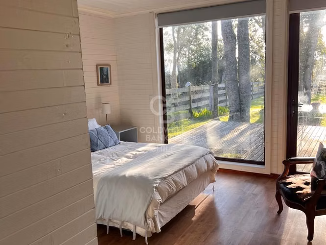 Encantadora Casa de Madera Nativa cerca de Puerto Varas