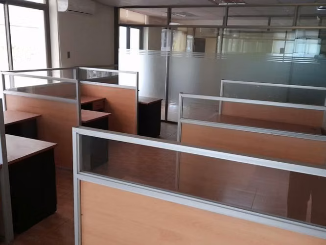 Gran Propiedad Comercial para Empresa - Imagen 8