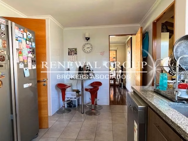 Impecable casa 4 D 3 B, cercano a colegios.   (121305) - Imagen 16
