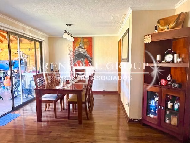 Impecable casa 4 D 3 B, cercano a colegios.   (121305) - Imagen 17