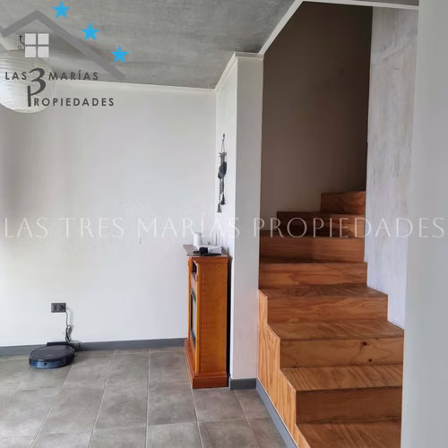 Moderno Townhouse para Inversión (121283)