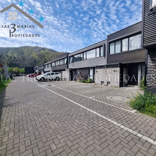 Moderno Townhouse para Inversión (121283)