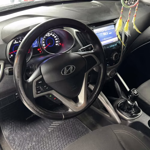 HYUNDAI VELOSTER 2015
