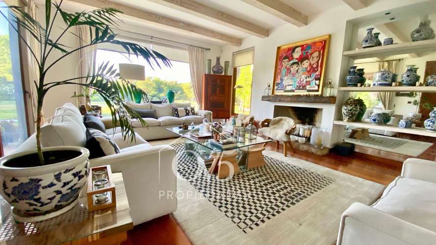 Moderna y luminosa casa en club golf   (121548)
