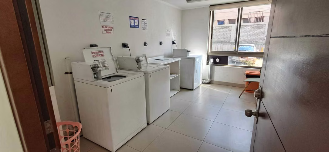 Oportunidad 2 dorm. 1 baño, 1 estac. (121736)
