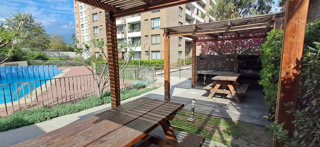 Oportunidad 2 dorm. 1 baño, 1 estac. (121736)