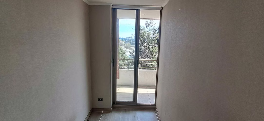 Oportunidad 2 dorm. 1 baño, 1 estac. (121736)