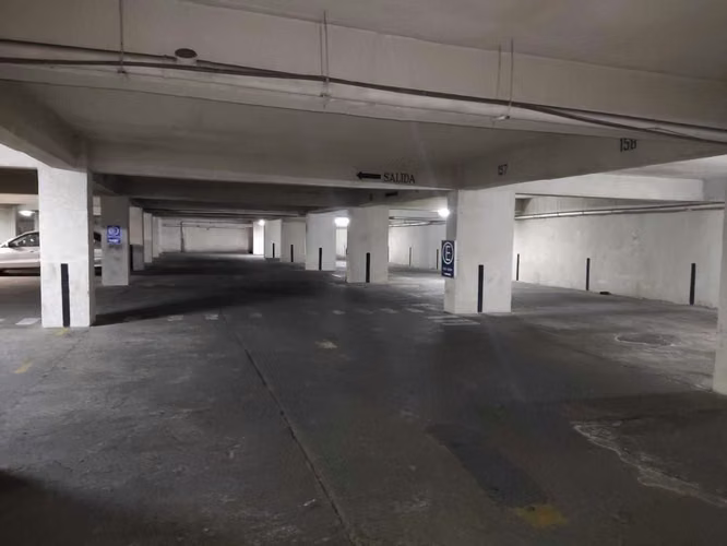PAÑO 4 ESTACIONAMIENTOS MANQUEHUE SUR (121776)