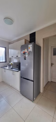 Arriendo amplia pieza amoblada (solo estudiante hombre pregrado) de 14,2 M2 a dos cuadras de Udec