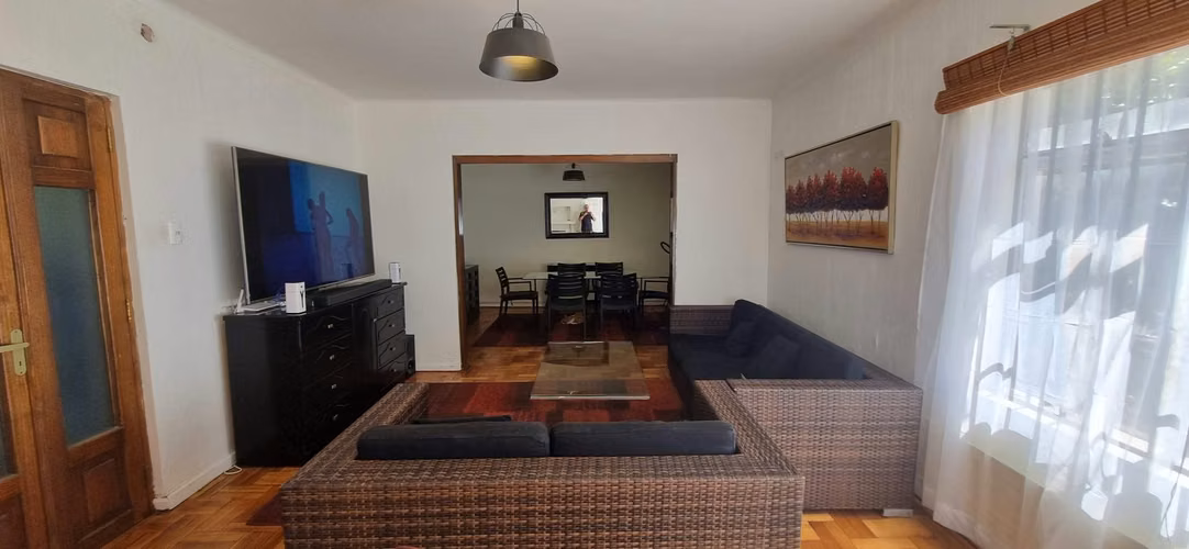 Arriendo amplia pieza amoblada (solo estudiante hombre pregrado) de 14,2 M2 a dos cuadras de Udec