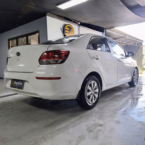 KIA SOLUTO 2021