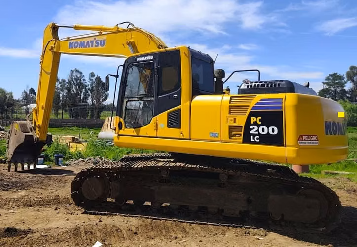 Excavadora Komatsu PC 200 LC 20 Ton Año  Hrs