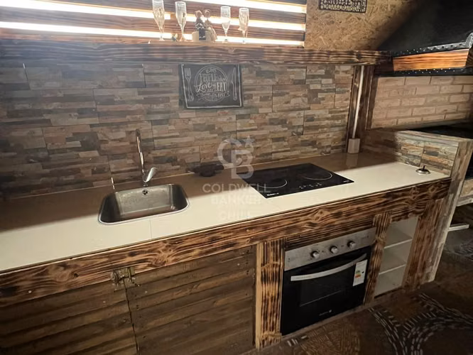 Rebajada!!| 3 Dormitorios, 4 Baños y Amplio Quincho/PV.