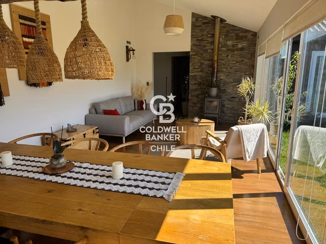 Se aceptan ofertas! Maravillosa casa con cabaña P. Ivian.