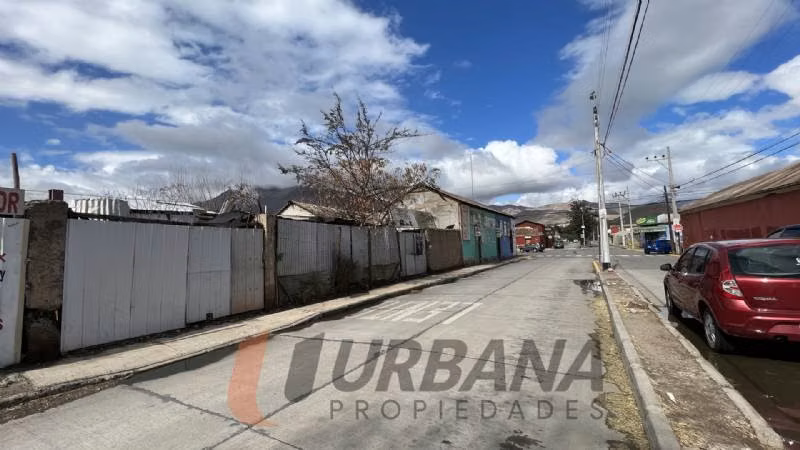Sitio OPORTUNIDAD EN VICUÑA: ESTRATÉGICO TERRENO URBANO !