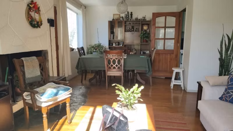 Se vende Amplia casa en Chorrillos