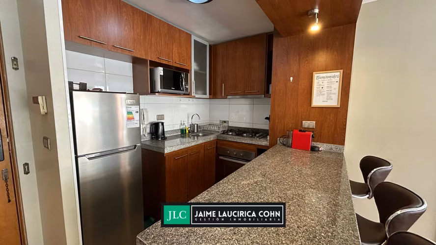 Departamento amoblado en arriendo Cochrane, piso 19