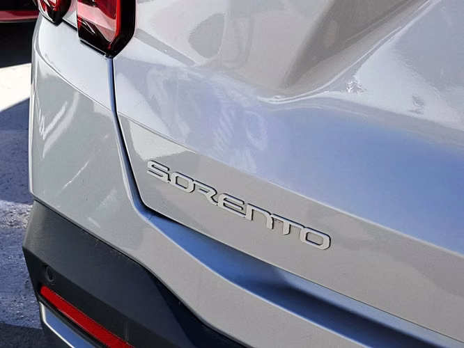 KIA SORENTO 2025