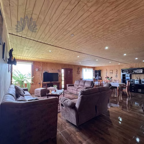 Parcela con dos amplias casas en Collipulli (122509)