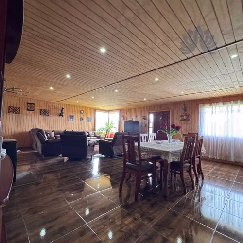 Parcela con dos amplias casas en Collipulli (122509)