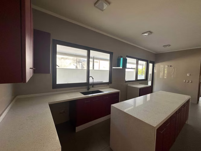 Espectacular Casa en Arriendo en la Reina (122550)