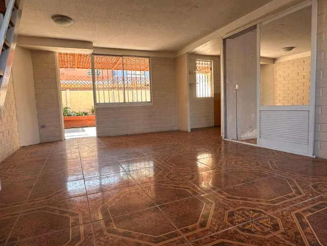 SE VENDE CASA PARA REMODELAR, PUENTE ALTO - Imagen 1