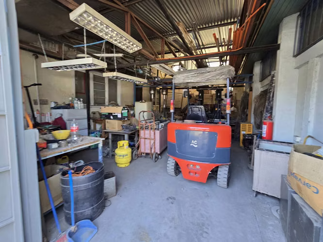 CENTRO DE BUIN: BODEGA Y LOCALES COMERCIALES EN 2.180 MT2