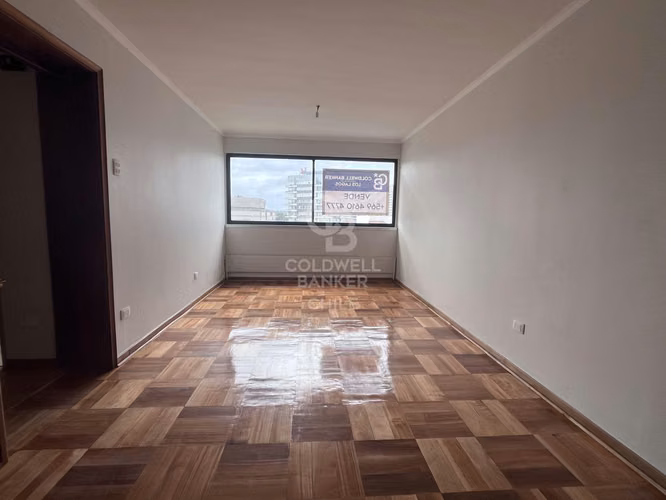 Céntrico departamento.