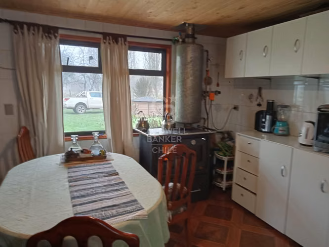 Casa en Parcela y Gran Potencial.