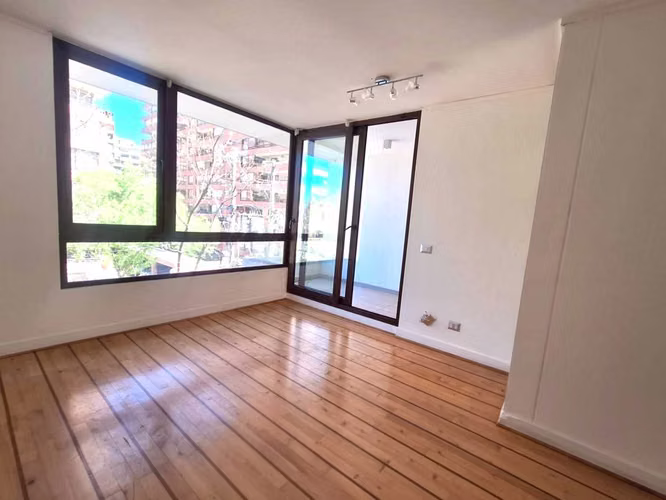 DPTO. DUPLEX DE 2D Y 2B A PASOS DE COLON (122777)