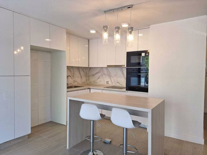 DPTO. DUPLEX DE 2D Y 2B A PASOS DE COLON (122777)