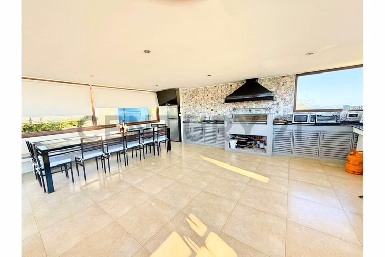 Se vende casa sector La Herradura