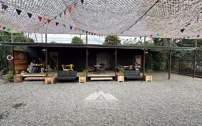 Locales comerciales en arriendo sector Molco entre Pucon y Villarrica