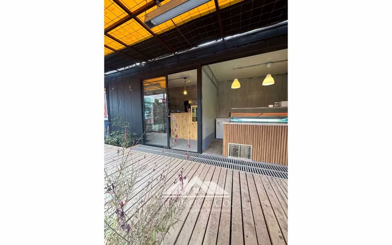 Locales comerciales en arriendo sector Molco entre Pucon y Villarrica