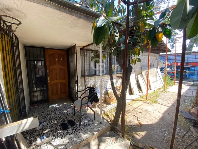 Casa comercial con gran potencial