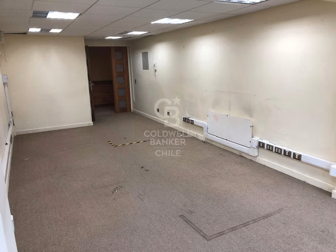 Oficinas de 32 m2 habilitadas en centro de Puerto Montt - Imagen 6
