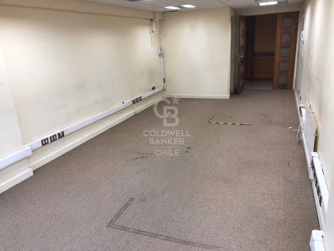 Oficinas de 32 m2 habilitadas en centro de Puerto Montt - Imagen 5