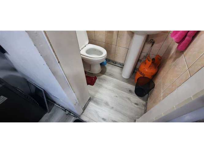 VENTA Local Comercial con Baño Escuela Militar Las Condes